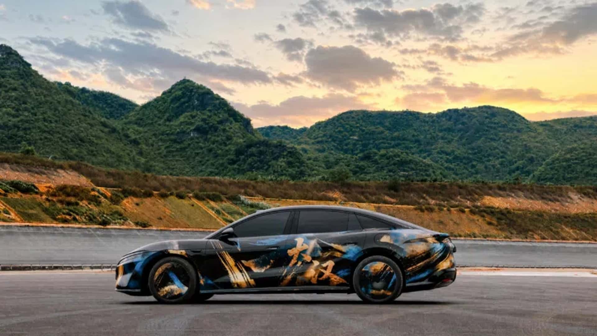 Аэродинамический силуэт нового флагмана BYD