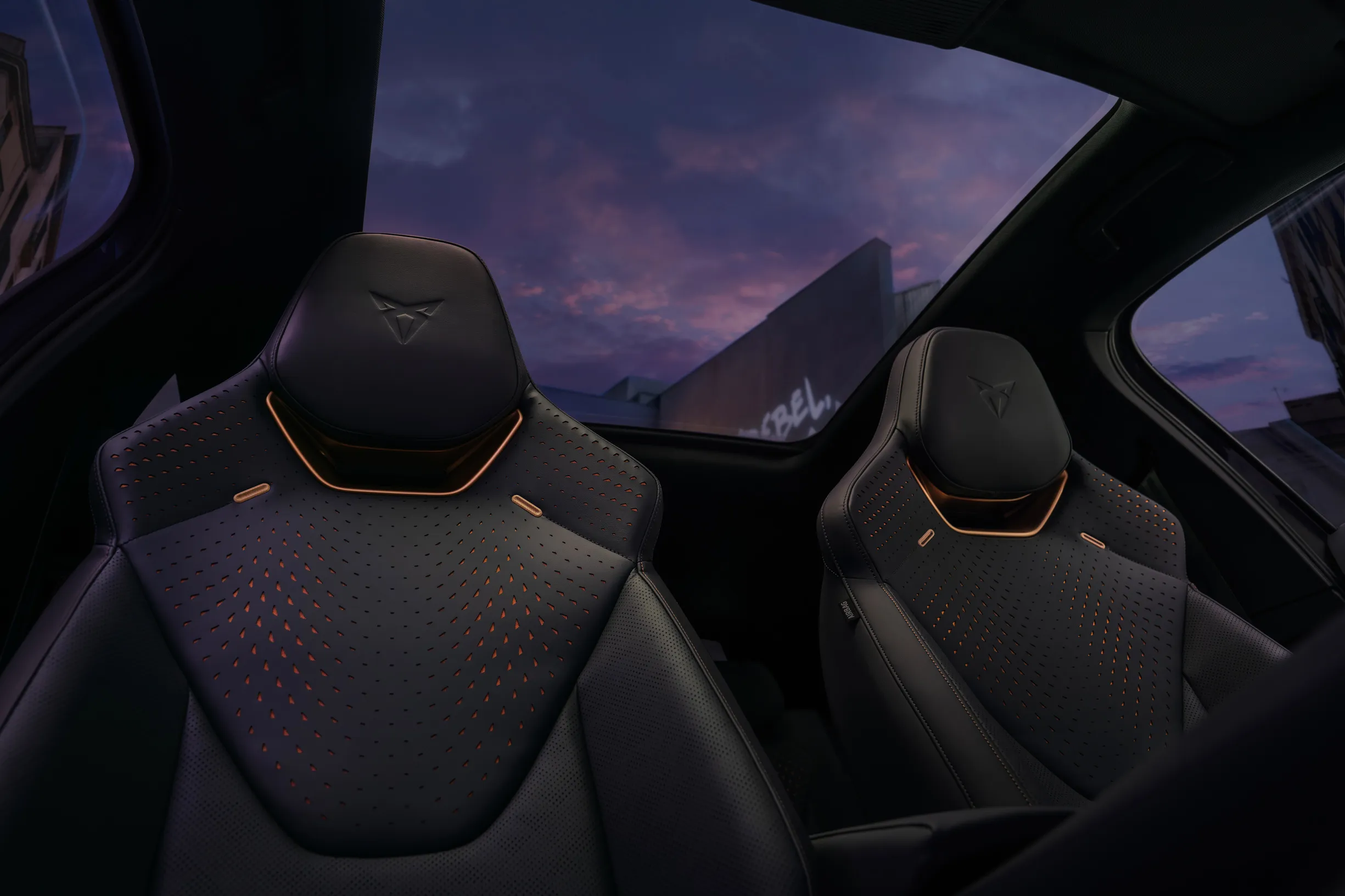 Детали интерьера Cupra Raval