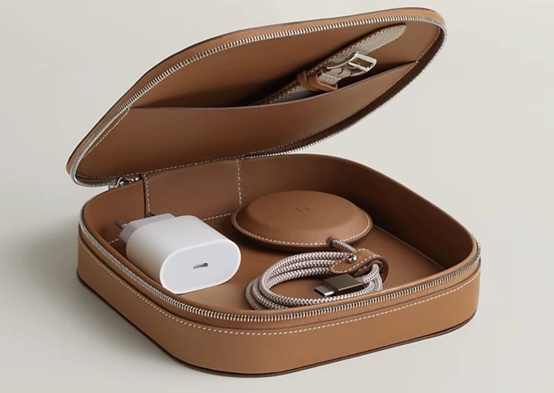 Paddock Solo set from Hermès