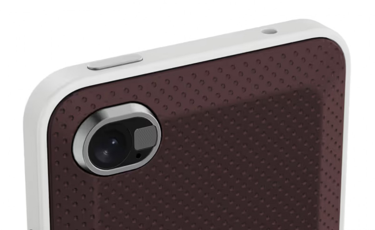 Clicks Communicator smartphone - image 3