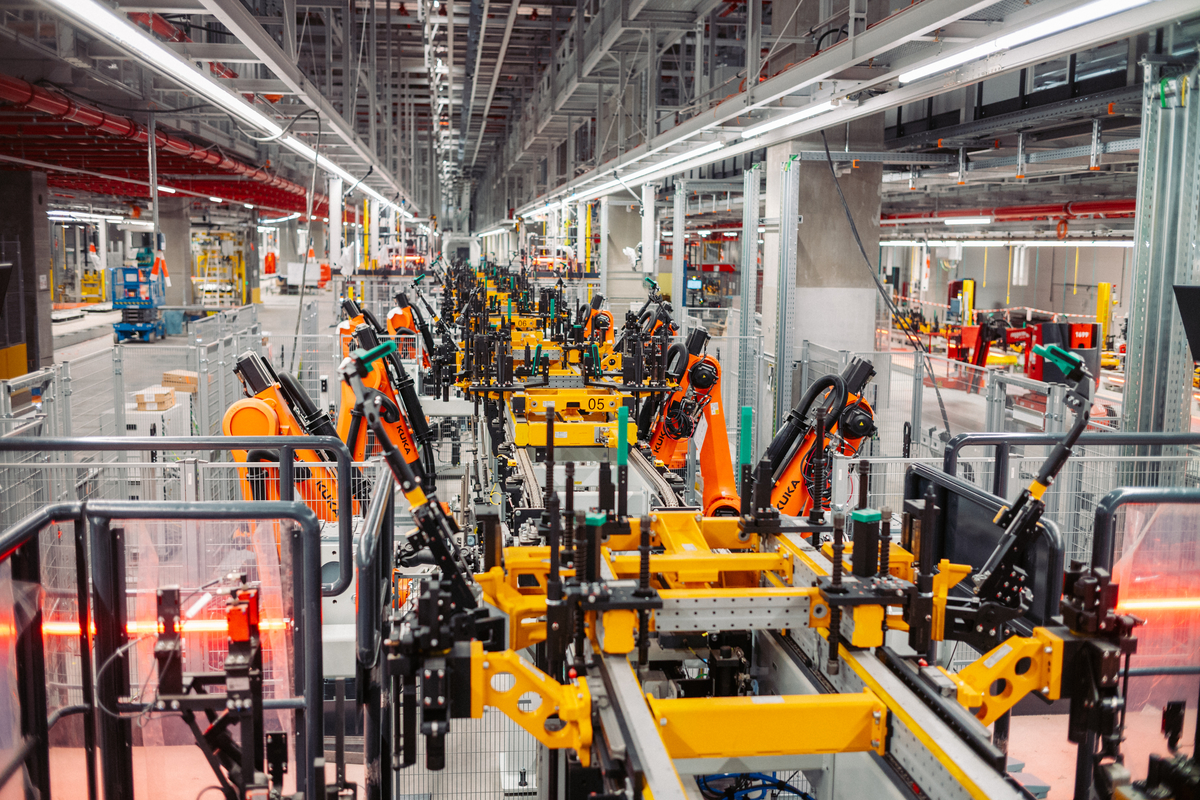 BMW Group plant in Munich image