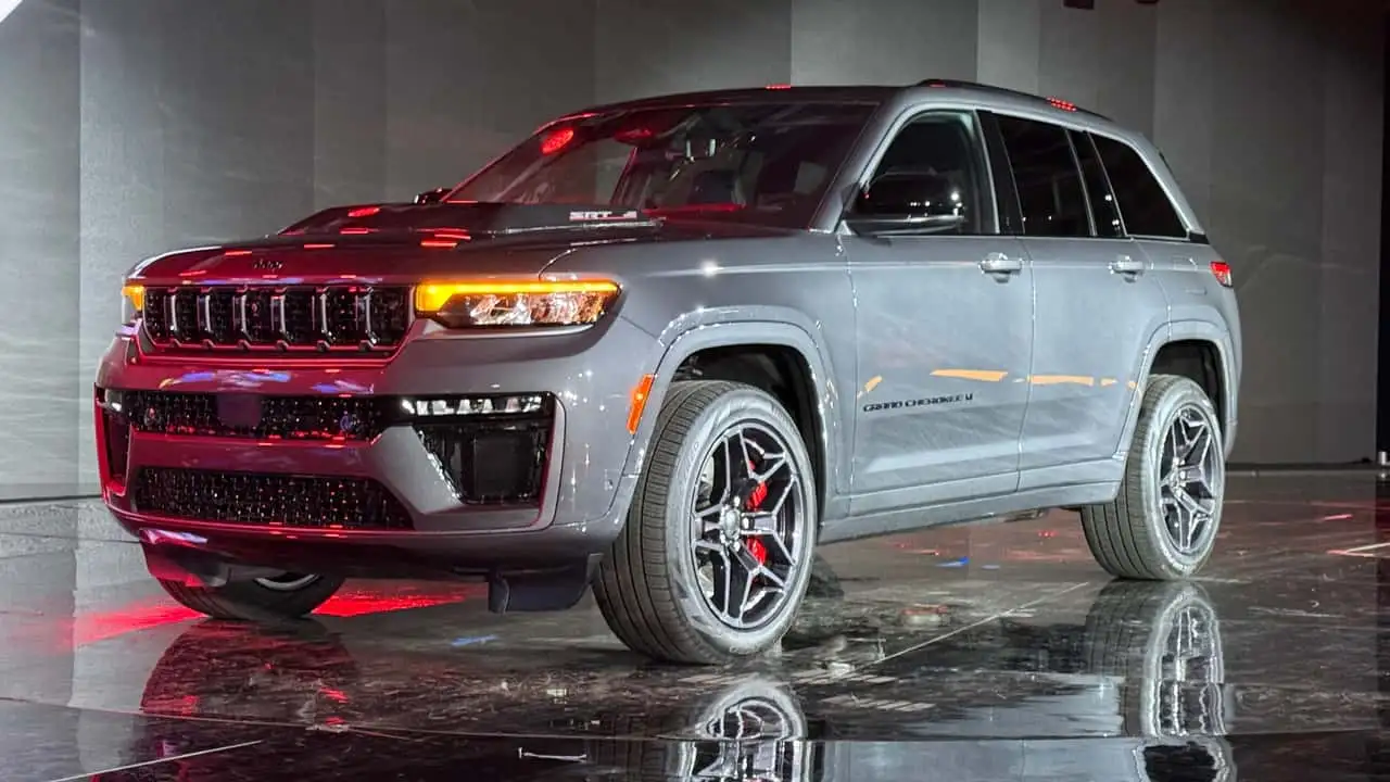 Jeep Grand Cherokee прототип з SRT eBoost Air