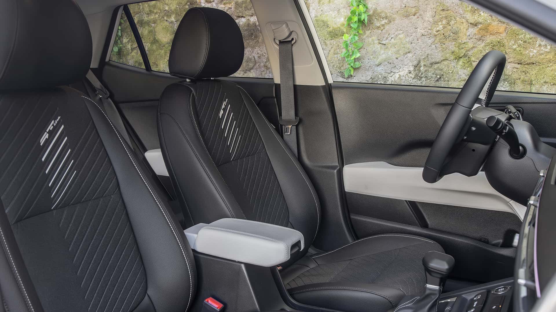 Інтер'єр Kia Stonic 2026 - фото 16