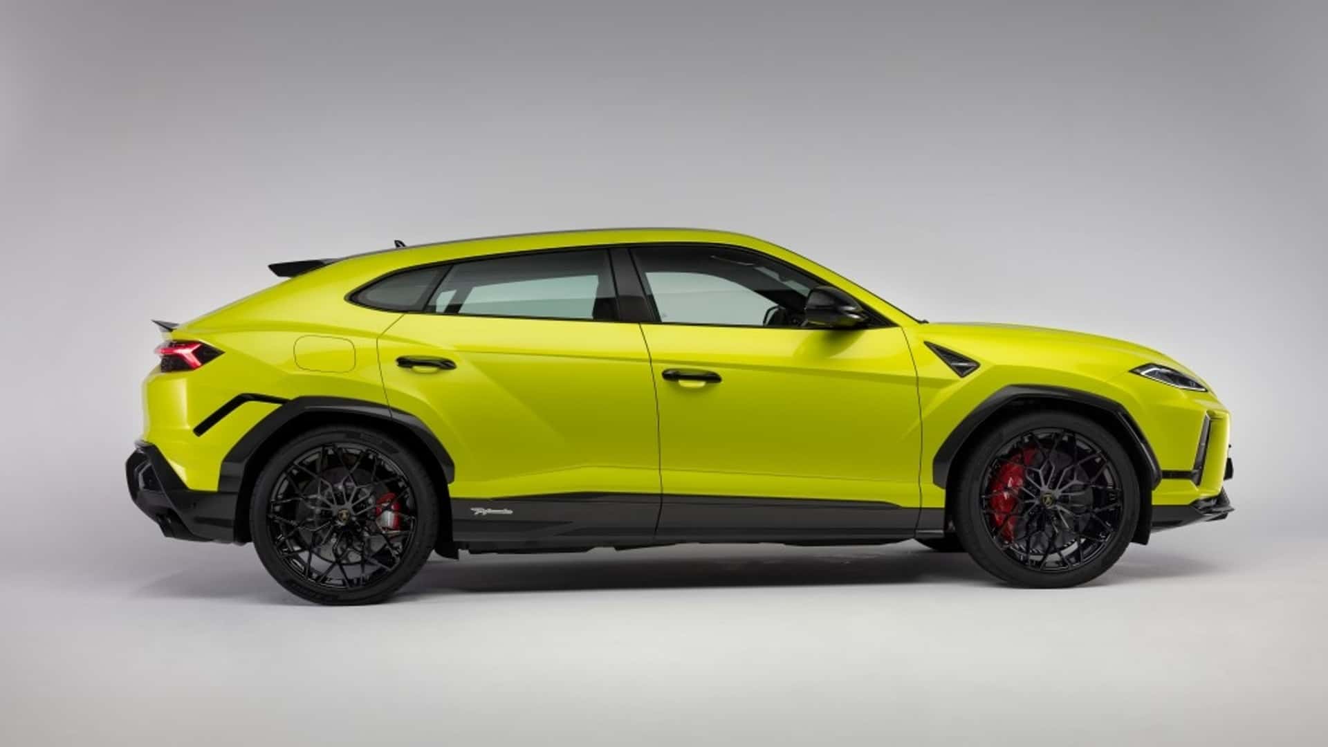 Lamborghini Urus SE Performante вид салона