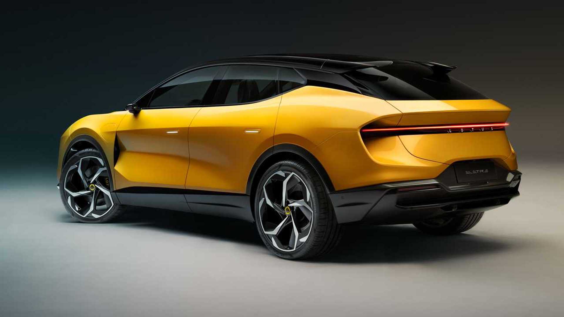 Вид ззаду на кросовер Lotus Eletre