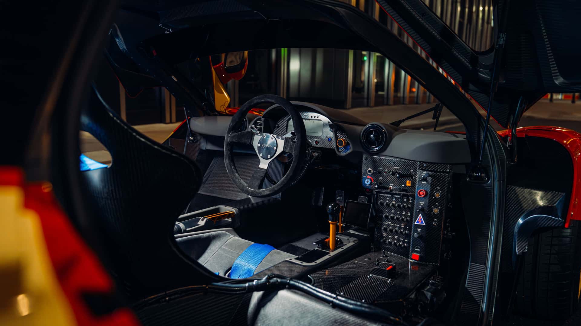 McLaren F1 GTR 1996 магнієвий корпус