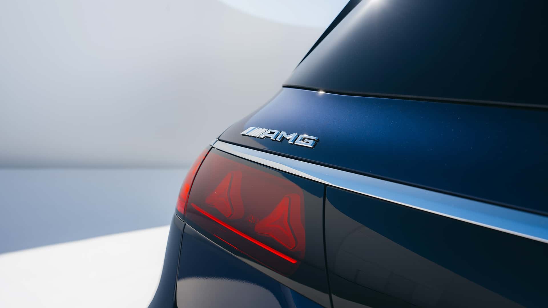 Вид сбоку Mercedes-AMG GLS 63 4Matic+ 2026