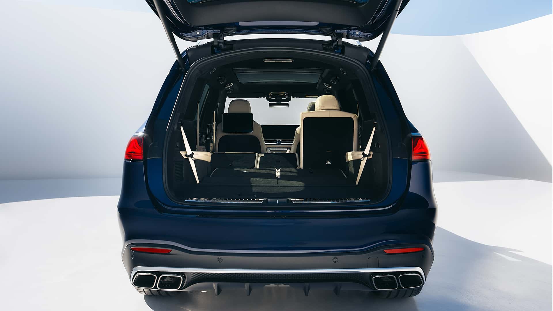 Детали салона Mercedes-AMG GLS 63 4Matic+ 2026