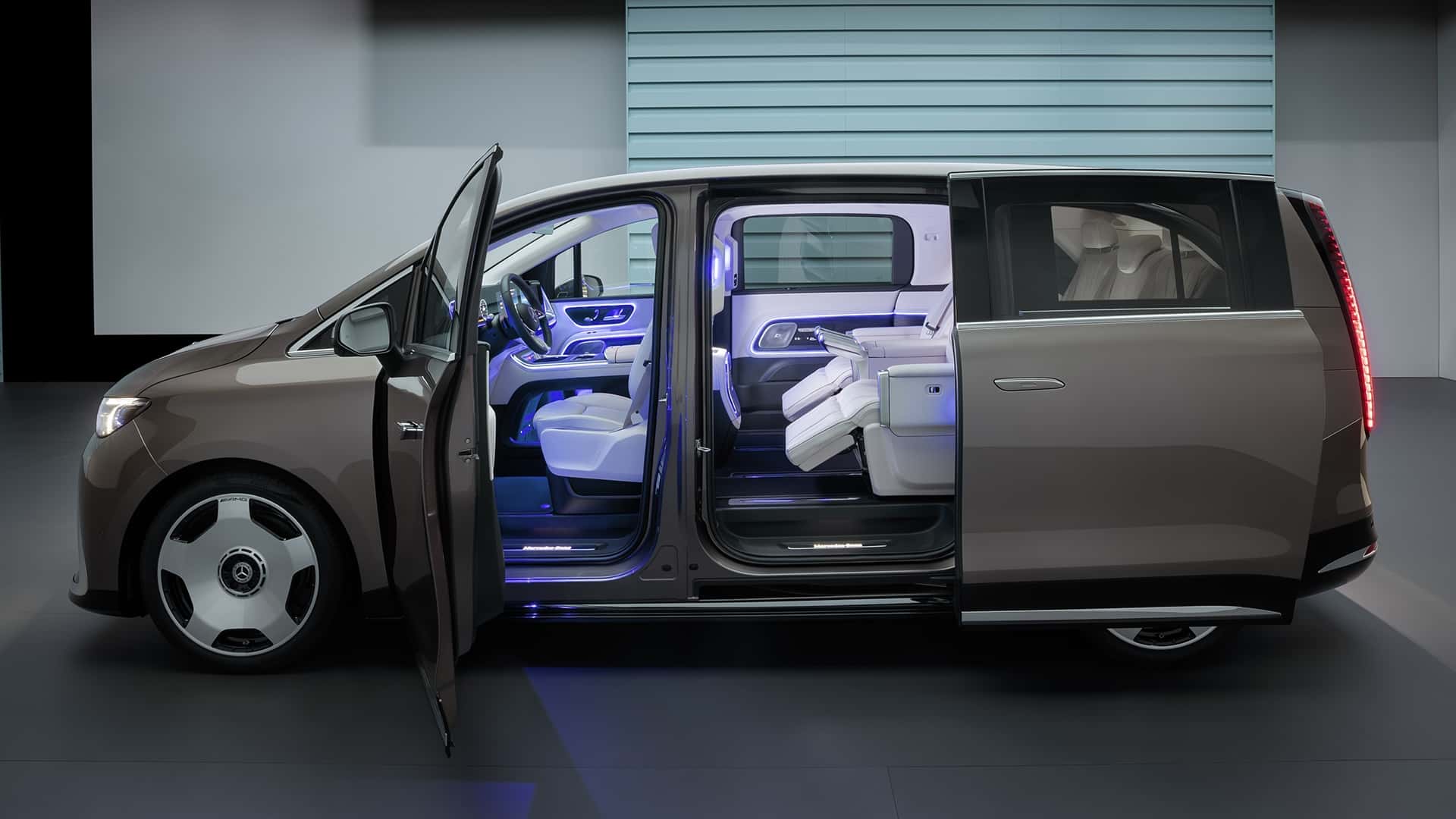 Side view of the Mercedes-Benz VLE electric minivan