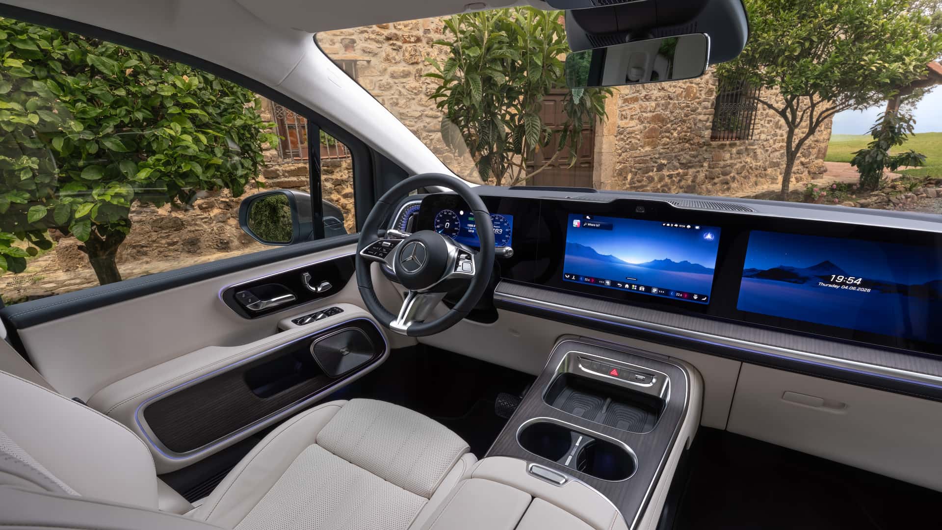 Mercedes VLE 2026 advanced features