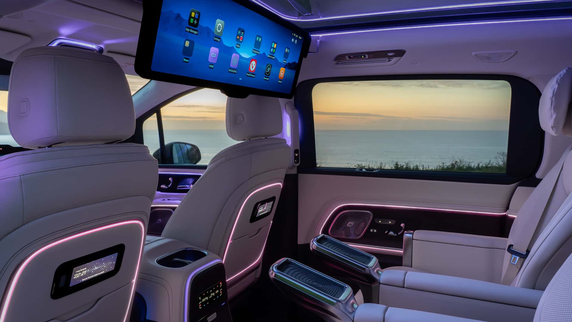 Внутренний вид Mercedes VLE 300