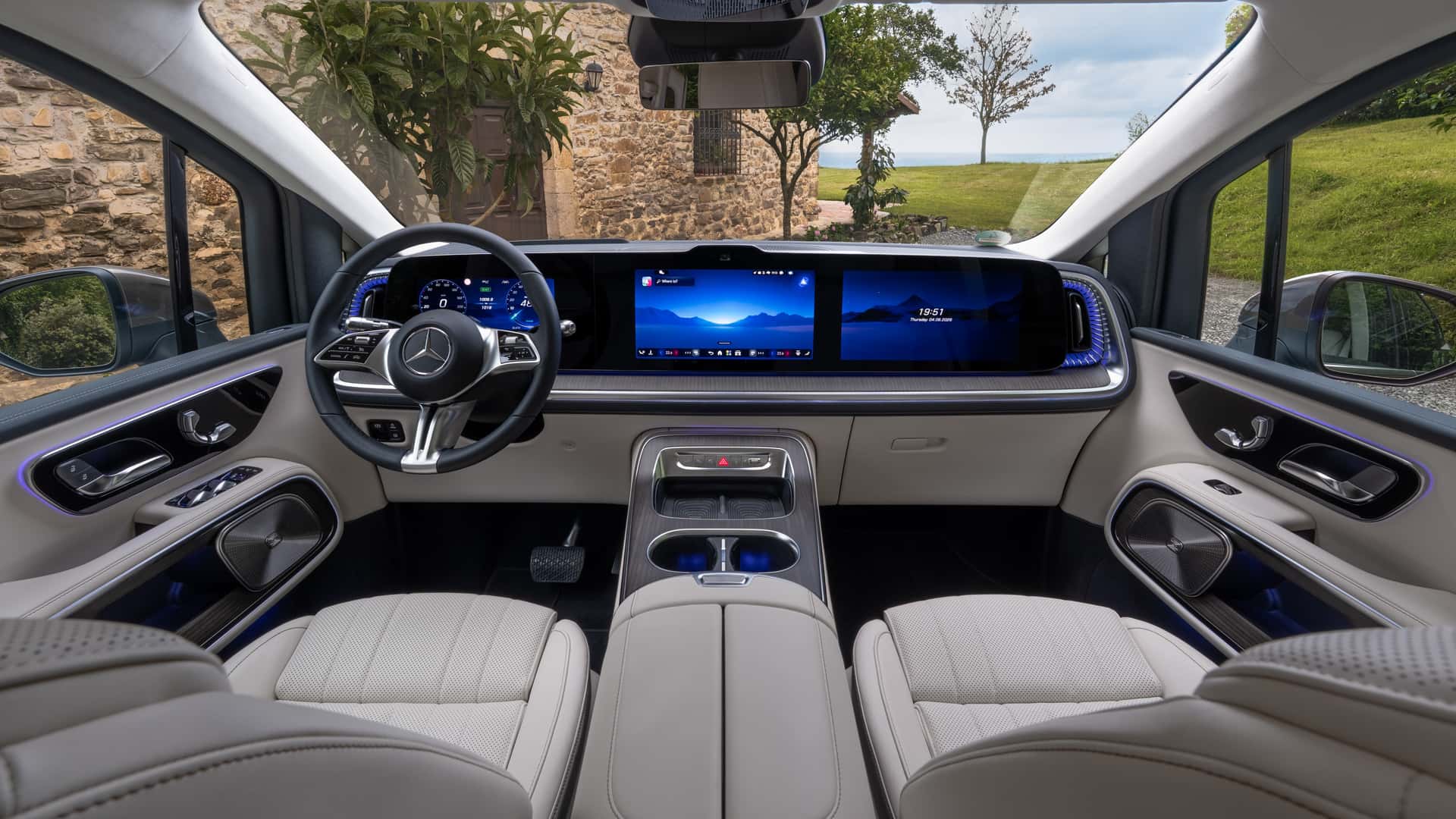Современные технологии Mercedes VLE 300