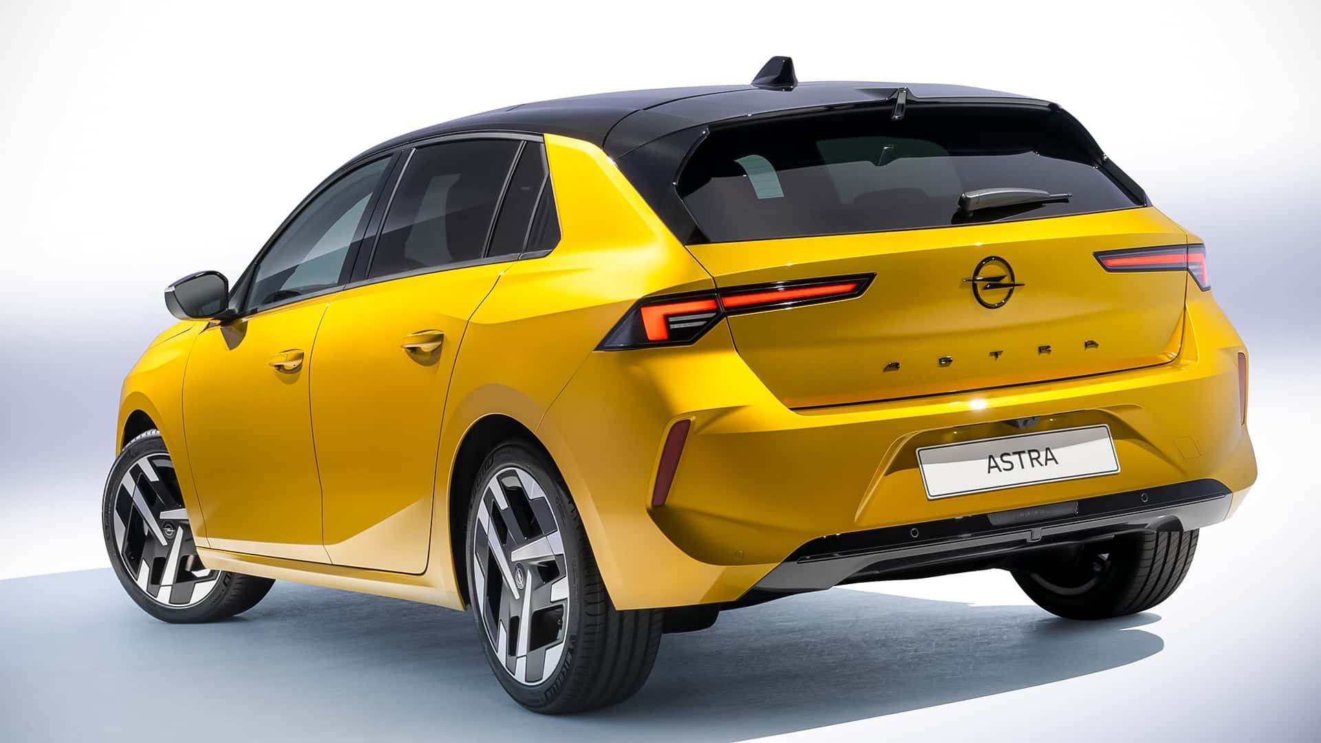 Передня частина Opel Astra 2026