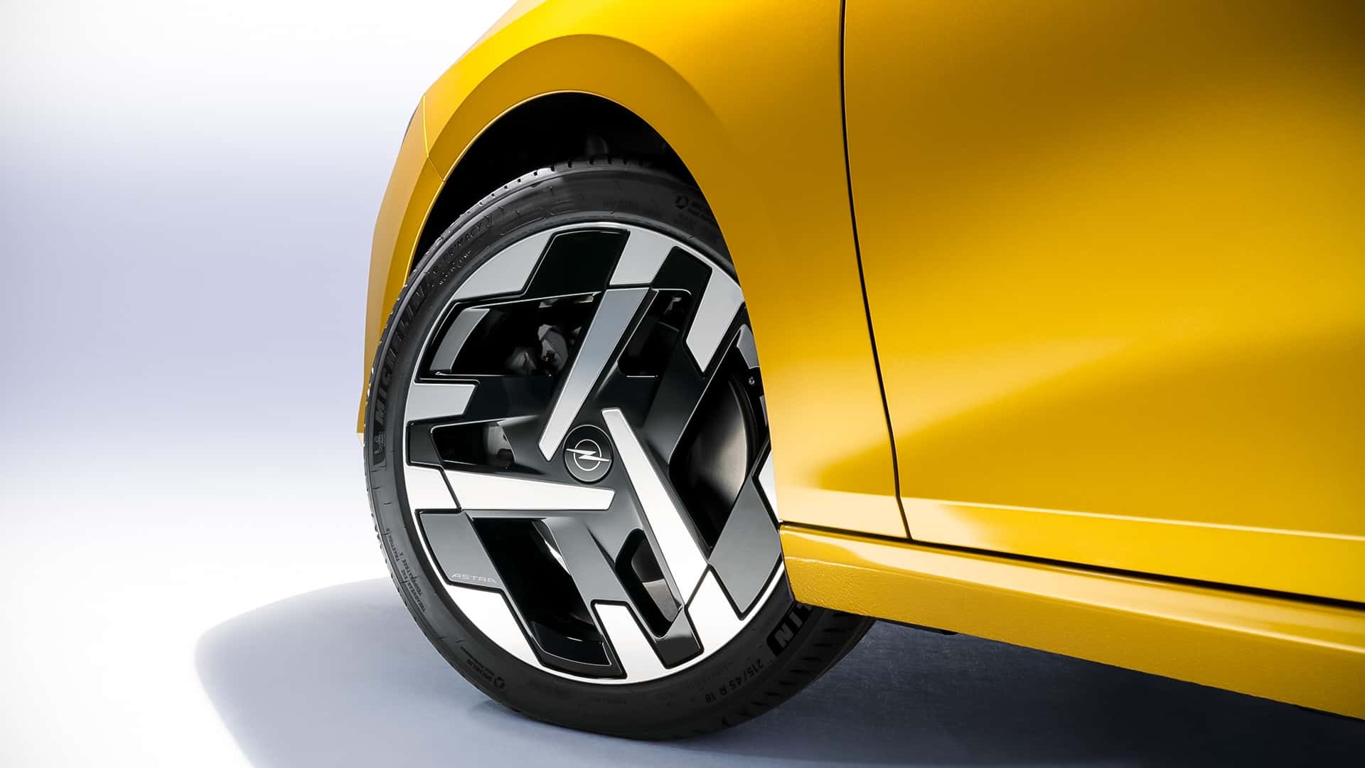 Новітні елементи дизайну Opel Astra 2026