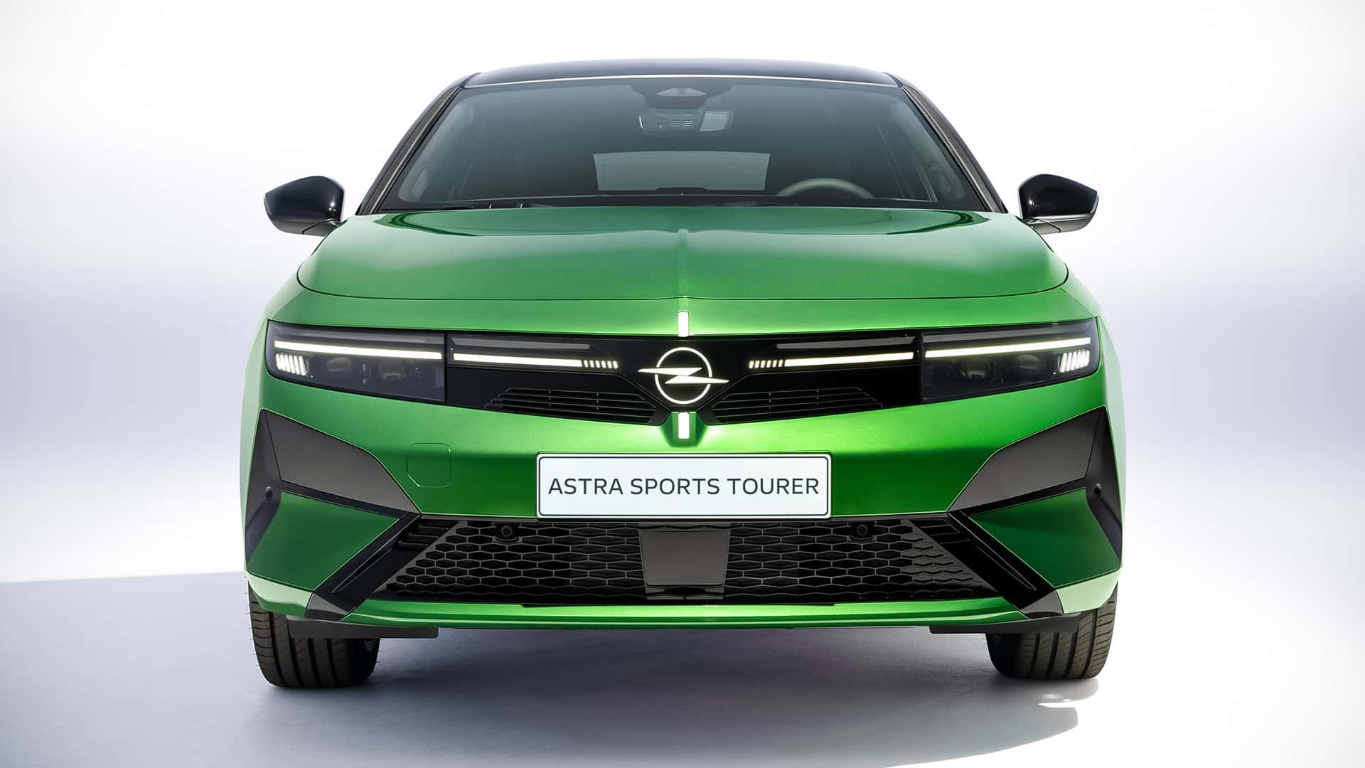 Задньопривідна спортивна модель Opel Astra 2026