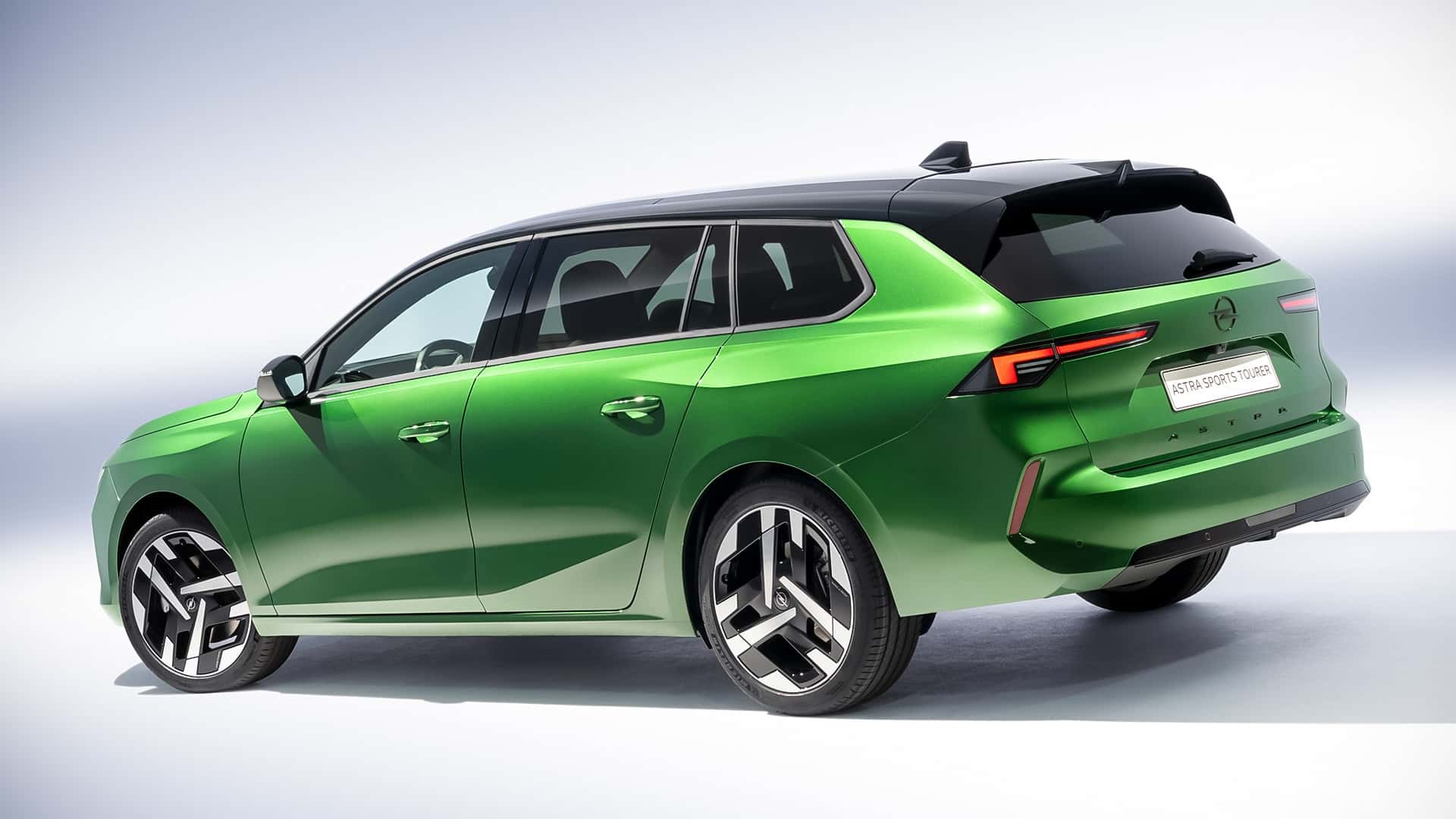 Нові моделі Sports Tourer 2026 від Opel