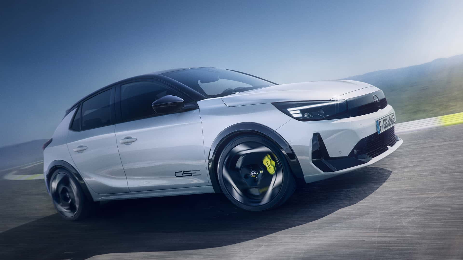 Новий Opel Corsa GSE 2026 збоку