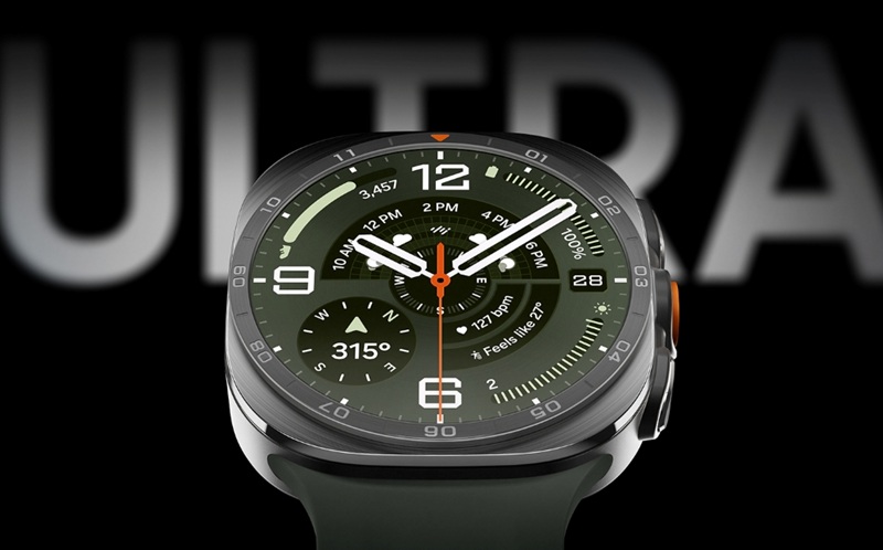 Samsung's new 1.52-inch AMOLED panel peaks at 5,000 nits — the brightest display on any smartwatch.