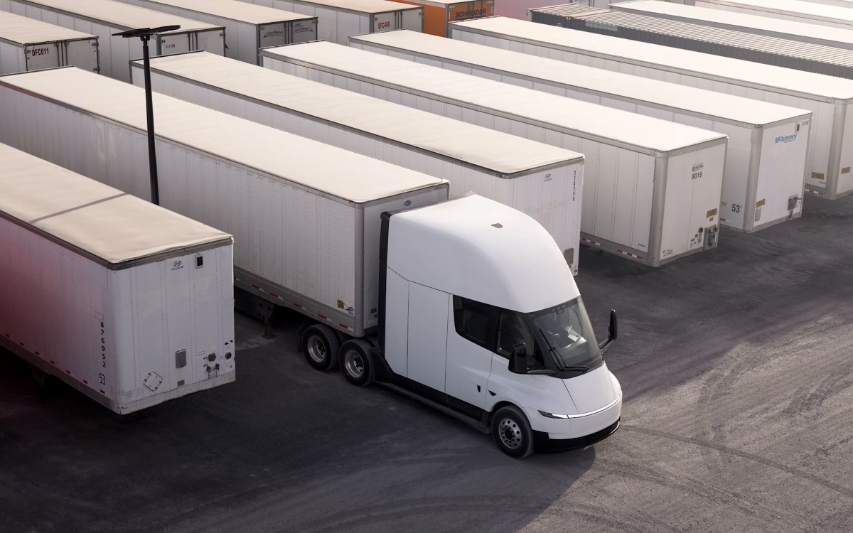 Tesla Semi electric truck charging