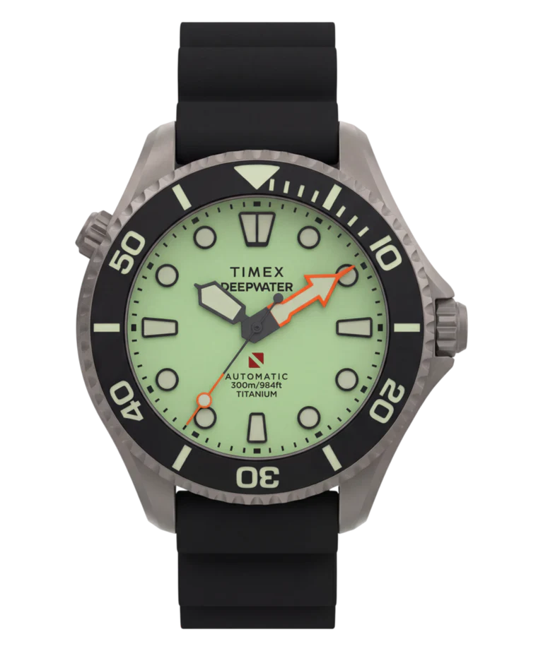 Timex Deepwater Meridian 300 с люминесцентным циферблатом