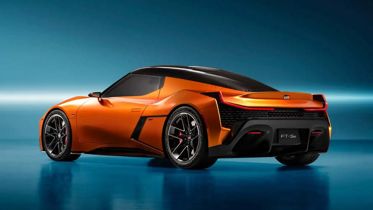 Задня частина концептуального автомобіля Toyota FT-Se