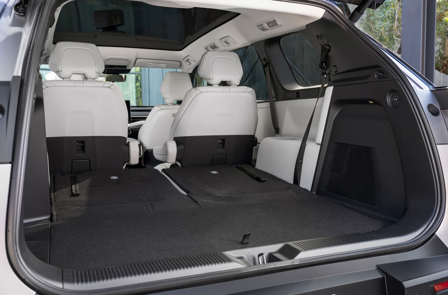 Toyota Highlander 2027 en action