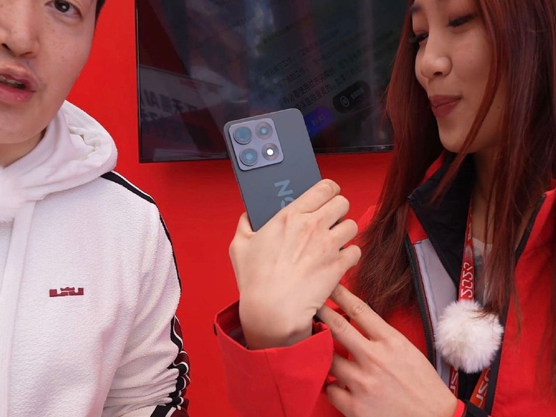 Photo of the still unreleased device