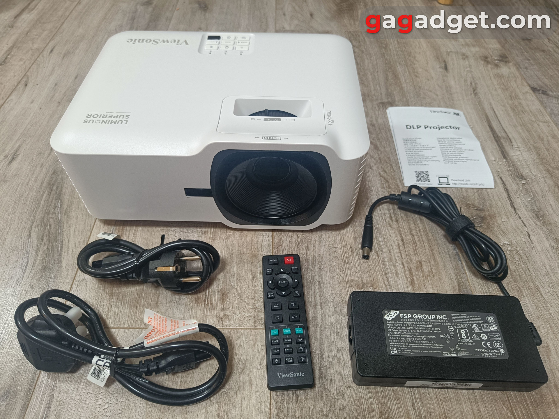 Комплектація проєктора ViewSonic LSD400W