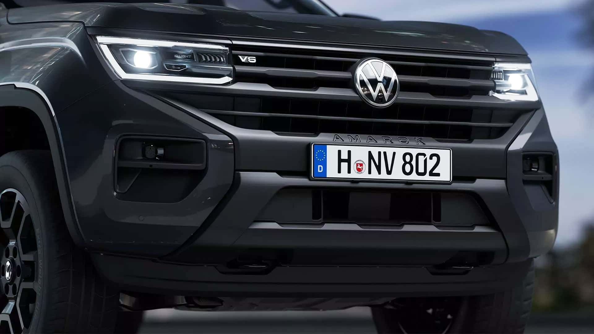 Фронтальний вид Volkswagen Amarok Dark Label