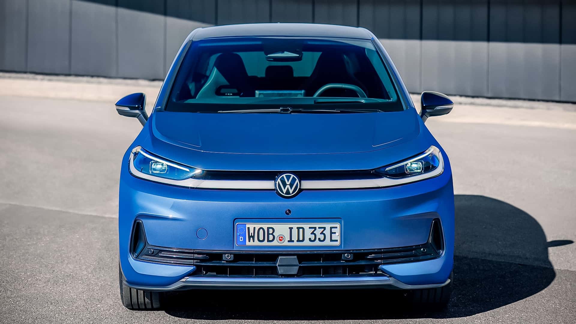 Volkswagen ID.3 Neo 2026 вид переднего плана на тестах