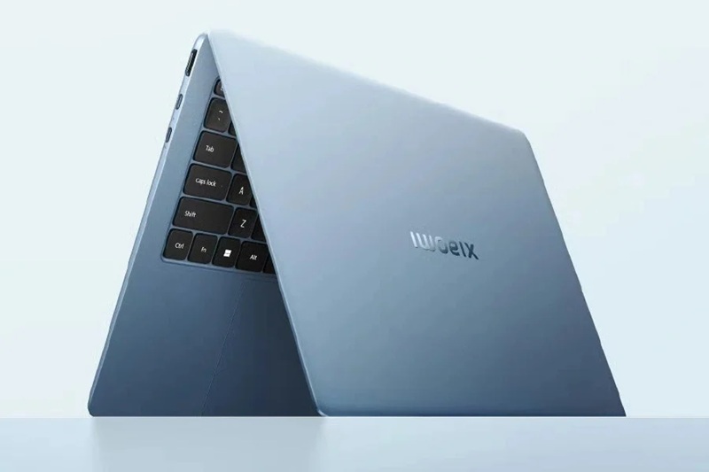 Xiaomi Book Pro 14 in blue color