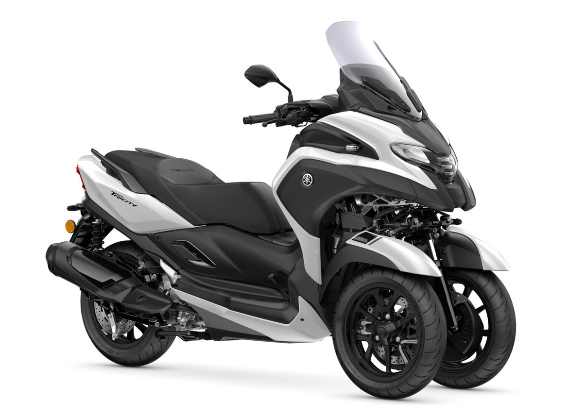 Yamaha Tricity 300 вид с боковым затемнением